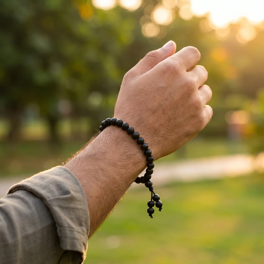 Original Karungali Bracelet – Natural Black Ebony Wood Beads with Guru Bead & Tassel for Spiritual Protection & Positive Energy (Unisex)